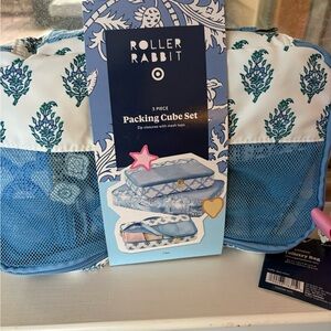 Roller Rabbit Blue and White Floral Packing Cubes